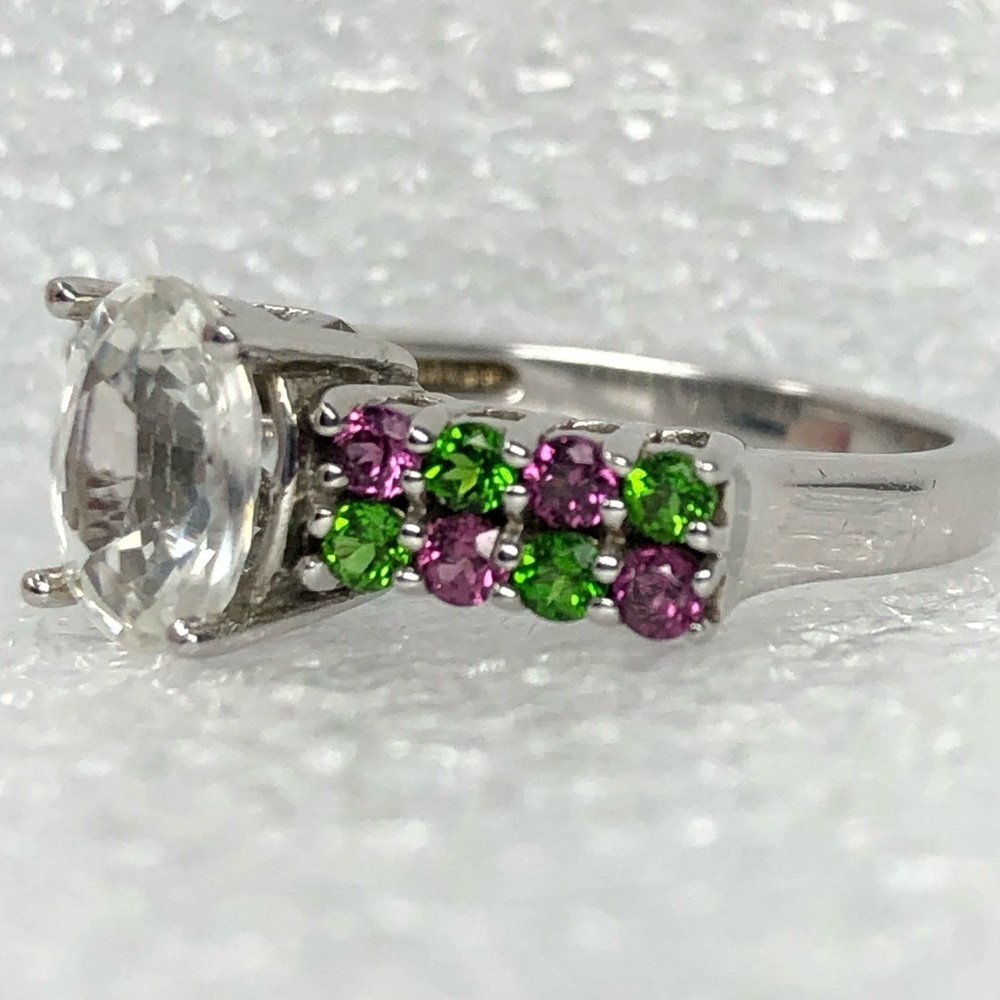 White Topaz Ring Green & Purple Secondary Stones - Picture 9 of 11